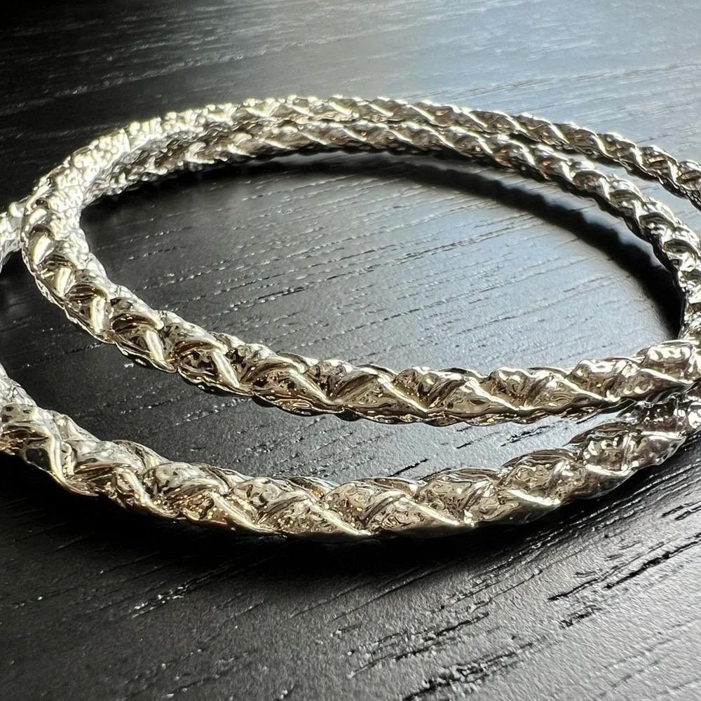 Vera Wang Silver Toned Vintage Skinny Stackable Bangle Bracelets Set of Two - OS
